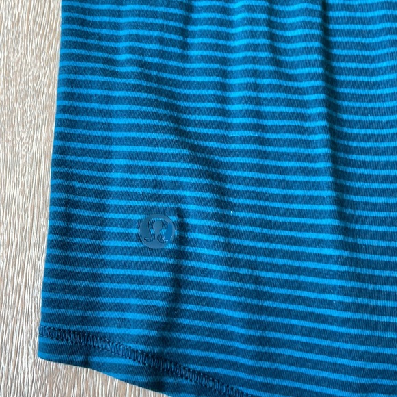 Lululemon Long Sleeve Shirt Size 8 - Picture 8 of 11